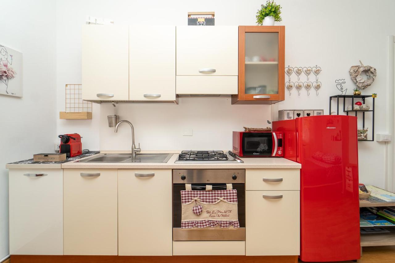 Portatorre Suite, A Charming Apartment In The Heart Of Como, Free Private Parking, Air Conditioning & More! 外观 照片