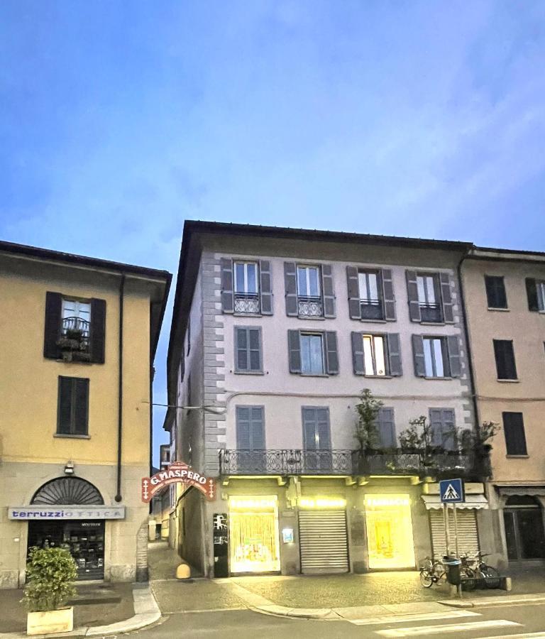 Portatorre Suite, A Charming Apartment In The Heart Of Como, Free Private Parking, Air Conditioning & More! 外观 照片