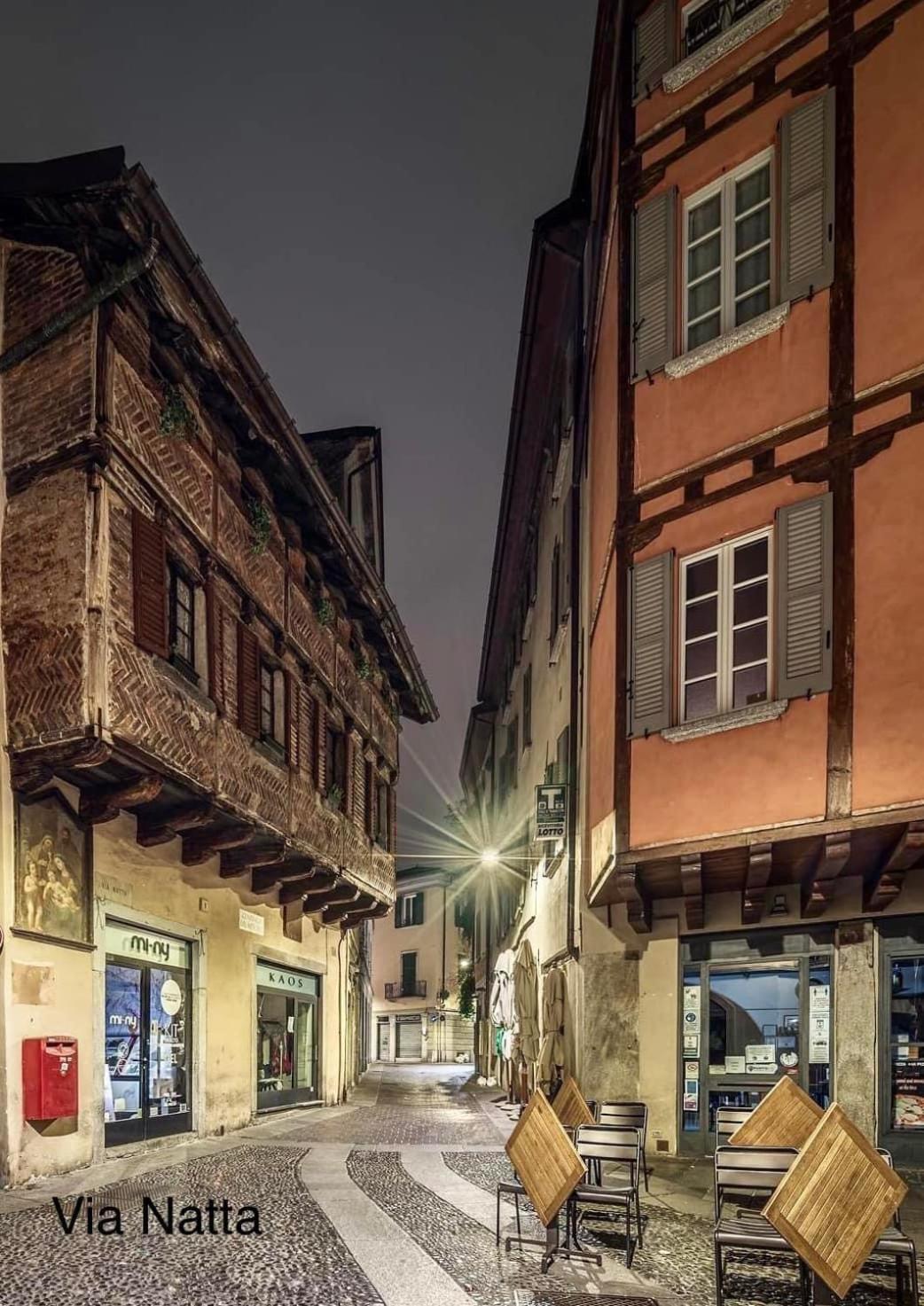 Portatorre Suite, A Charming Apartment In The Heart Of Como, Free Private Parking, Air Conditioning & More! 外观 照片