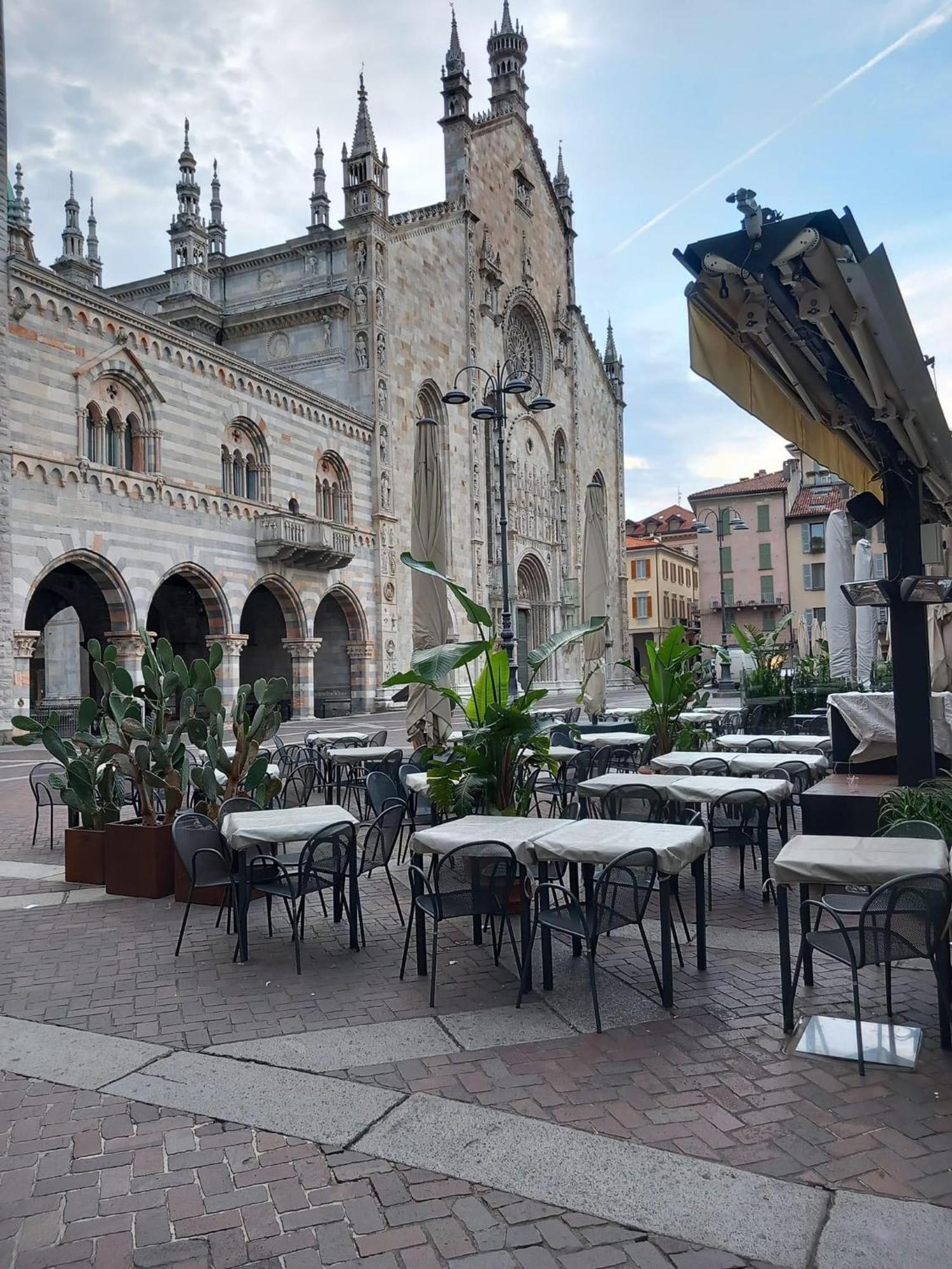Portatorre Suite, A Charming Apartment In The Heart Of Como, Free Private Parking, Air Conditioning & More! 外观 照片