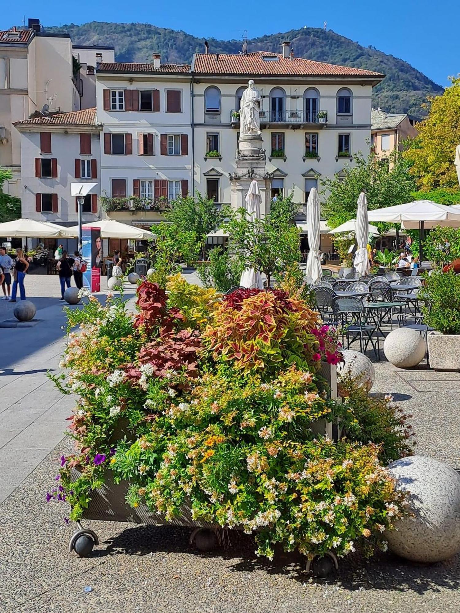 Portatorre Suite, A Charming Apartment In The Heart Of Como, Free Private Parking, Air Conditioning & More! 外观 照片