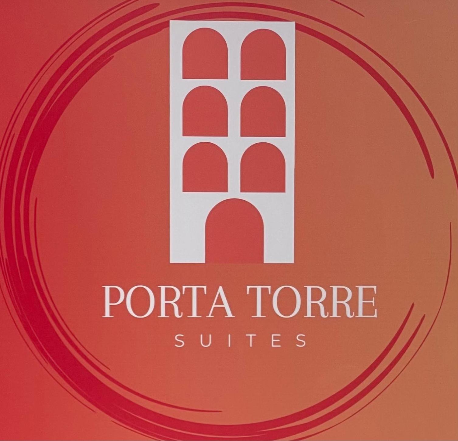 Portatorre Suite, A Charming Apartment In The Heart Of Como, Free Private Parking, Air Conditioning & More! 外观 照片