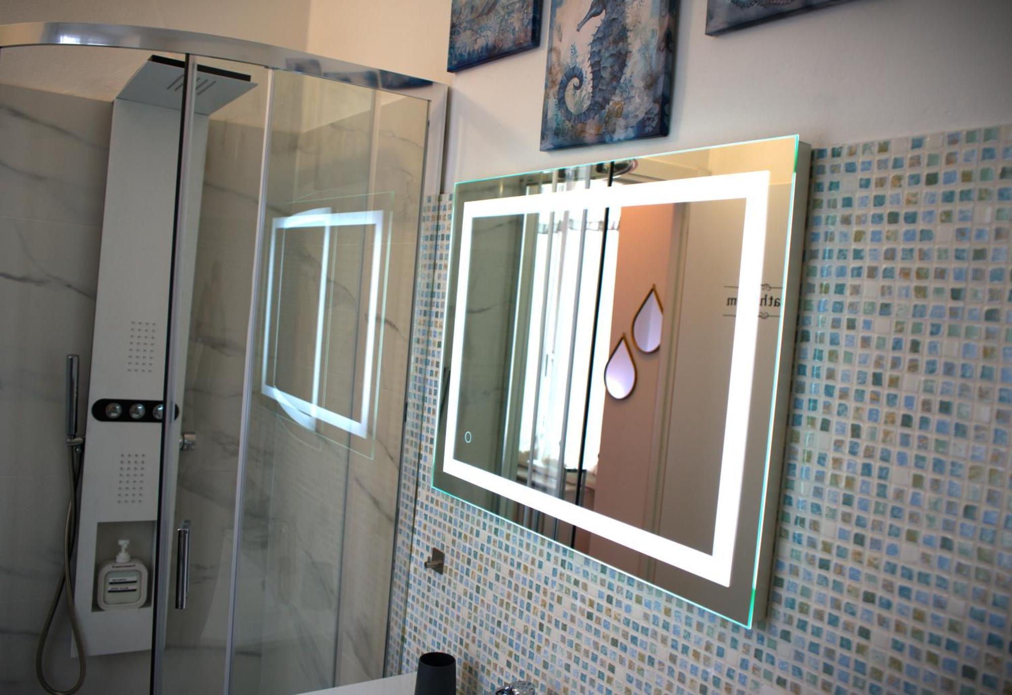 Portatorre Suite, A Charming Apartment In The Heart Of Como, Free Private Parking, Air Conditioning & More! 外观 照片